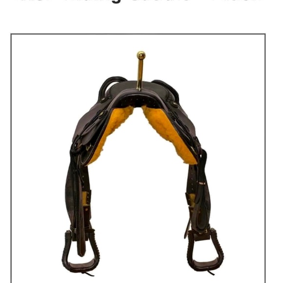 Trick Riding Saddle - Picture 5 of 10